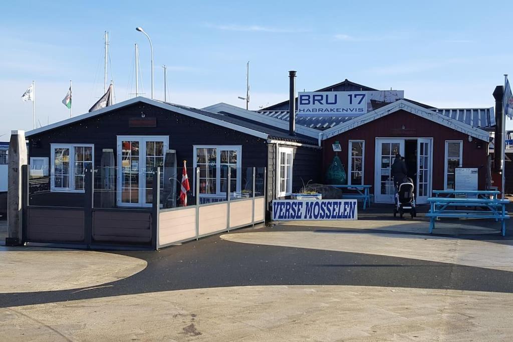 Welkom In Dekreek V59, Dem Freundlichen Ferienhaus Брейніссе Екстер'єр фото